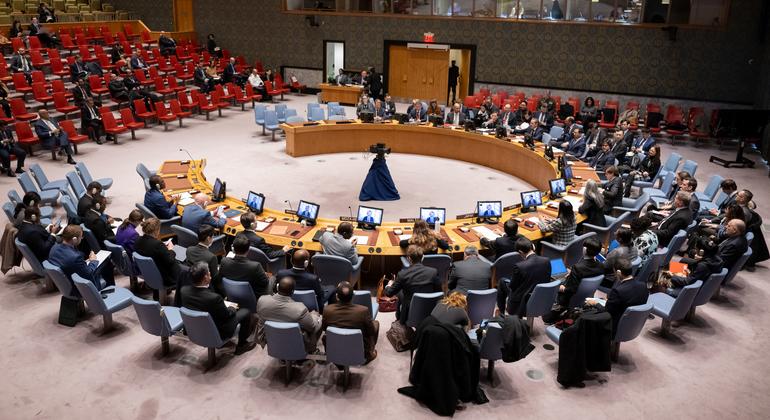 安理会通过决议，要求胡塞武装停止对商船的袭击| | 1联合国新闻